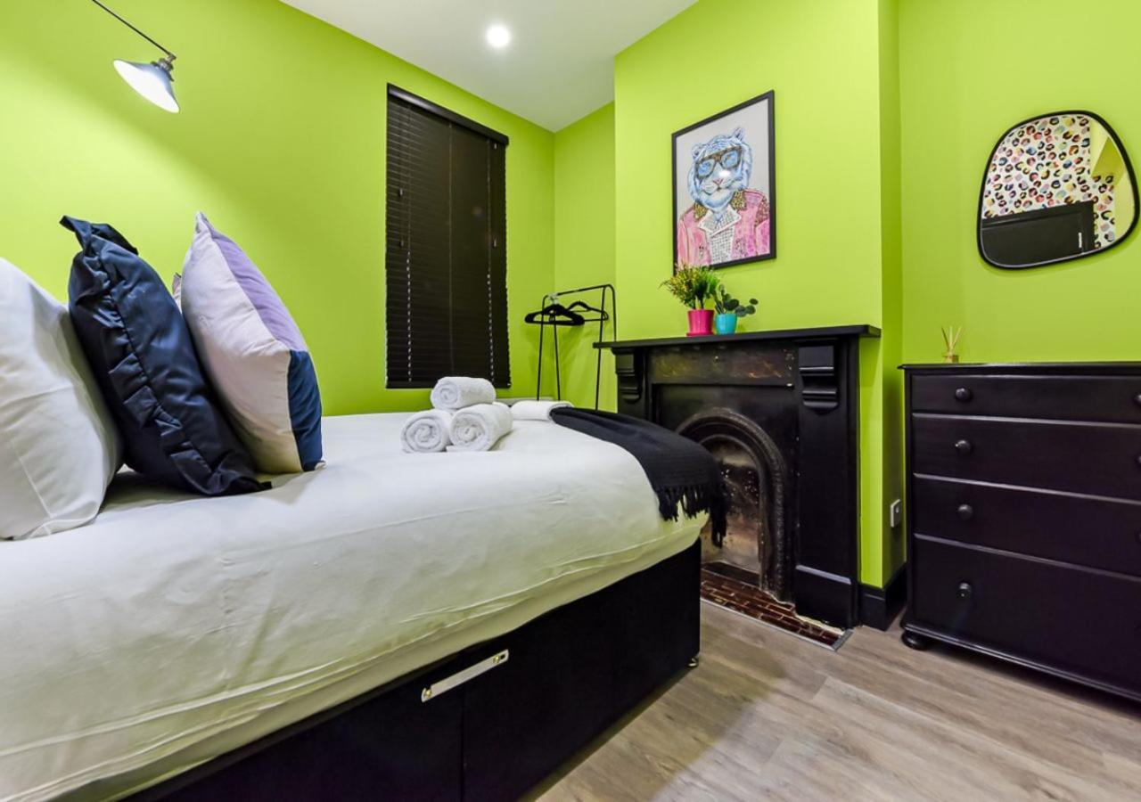 Bright & Colourful House - Best For A Large Groups ロンドン エクステリア 写真