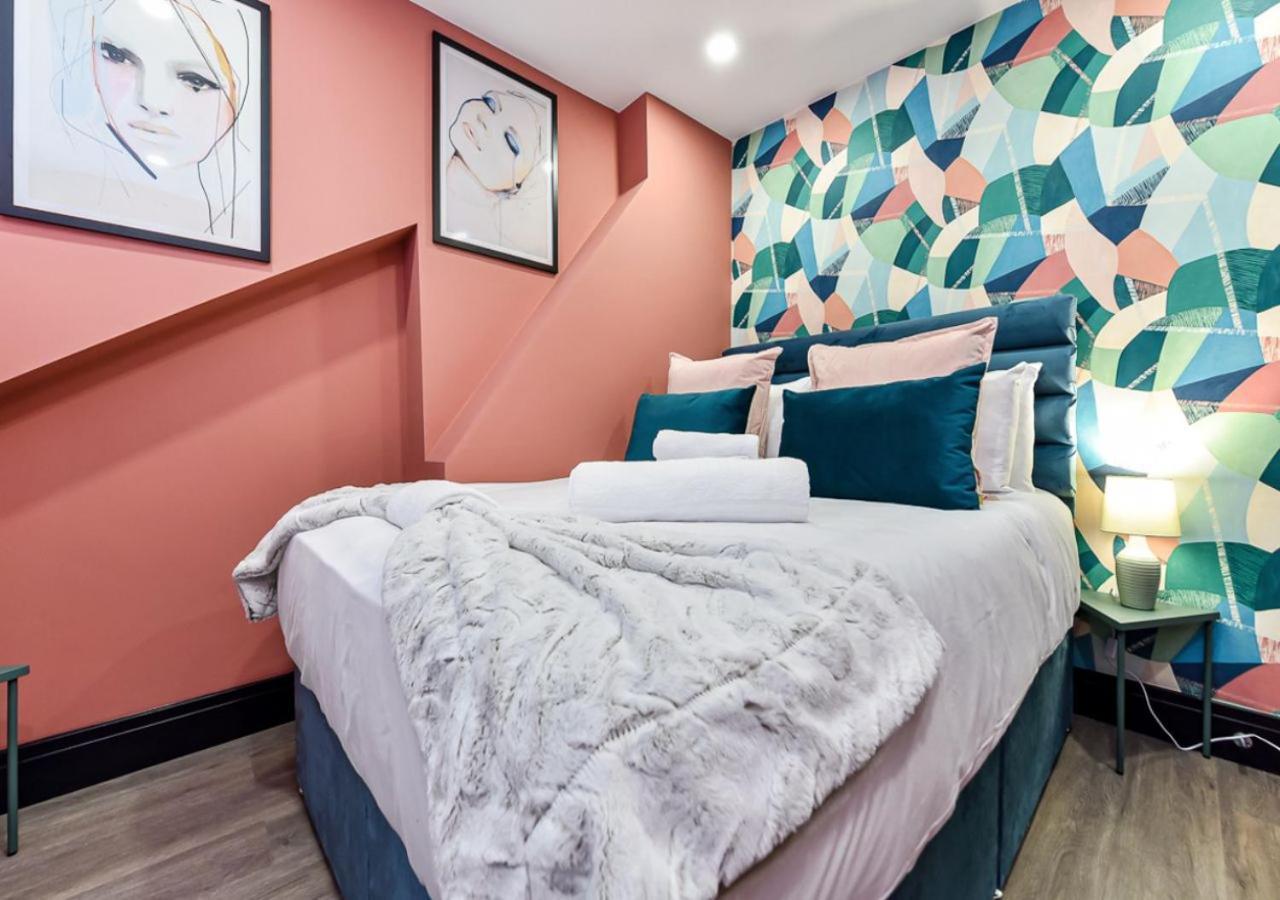 Bright & Colourful House - Best For A Large Groups ロンドン エクステリア 写真