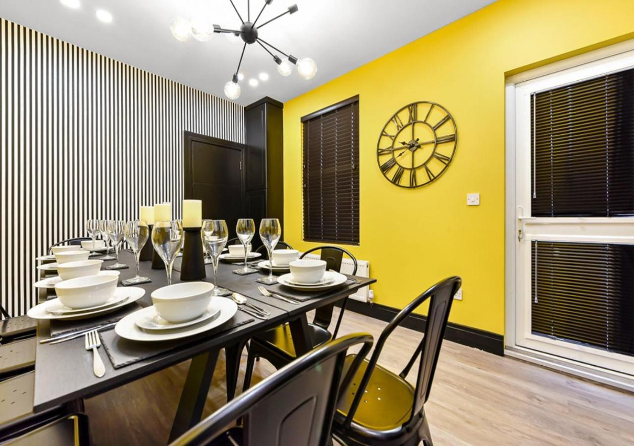 Bright & Colourful House - Best For A Large Groups ロンドン エクステリア 写真
